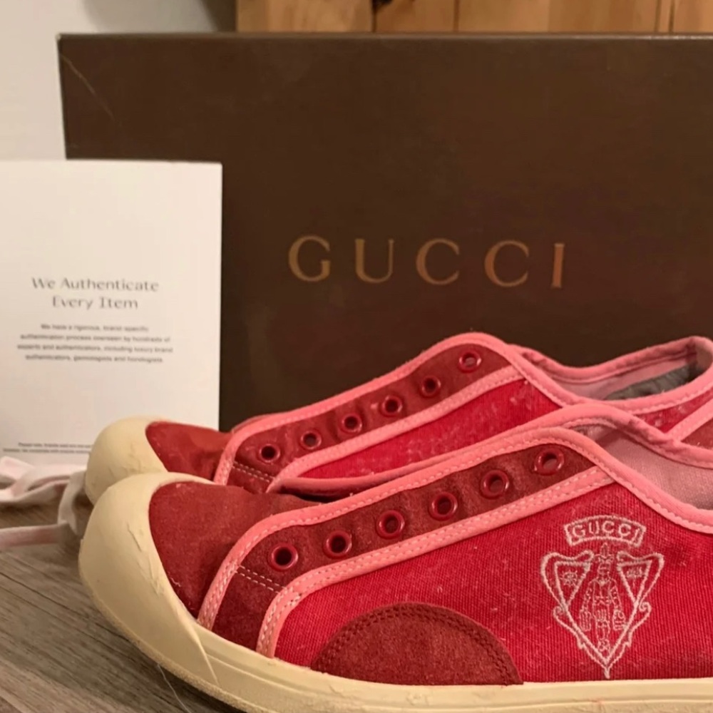 Gucci Canvas Suede Signature Crest Sneakers